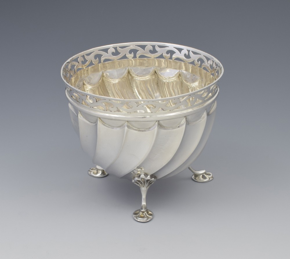 Pretty Edwardian Silver Wrythen Sugar Bowl  View VI