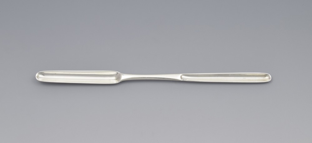 Rare baby miniature Georgian silver marrow scoop spoon View V