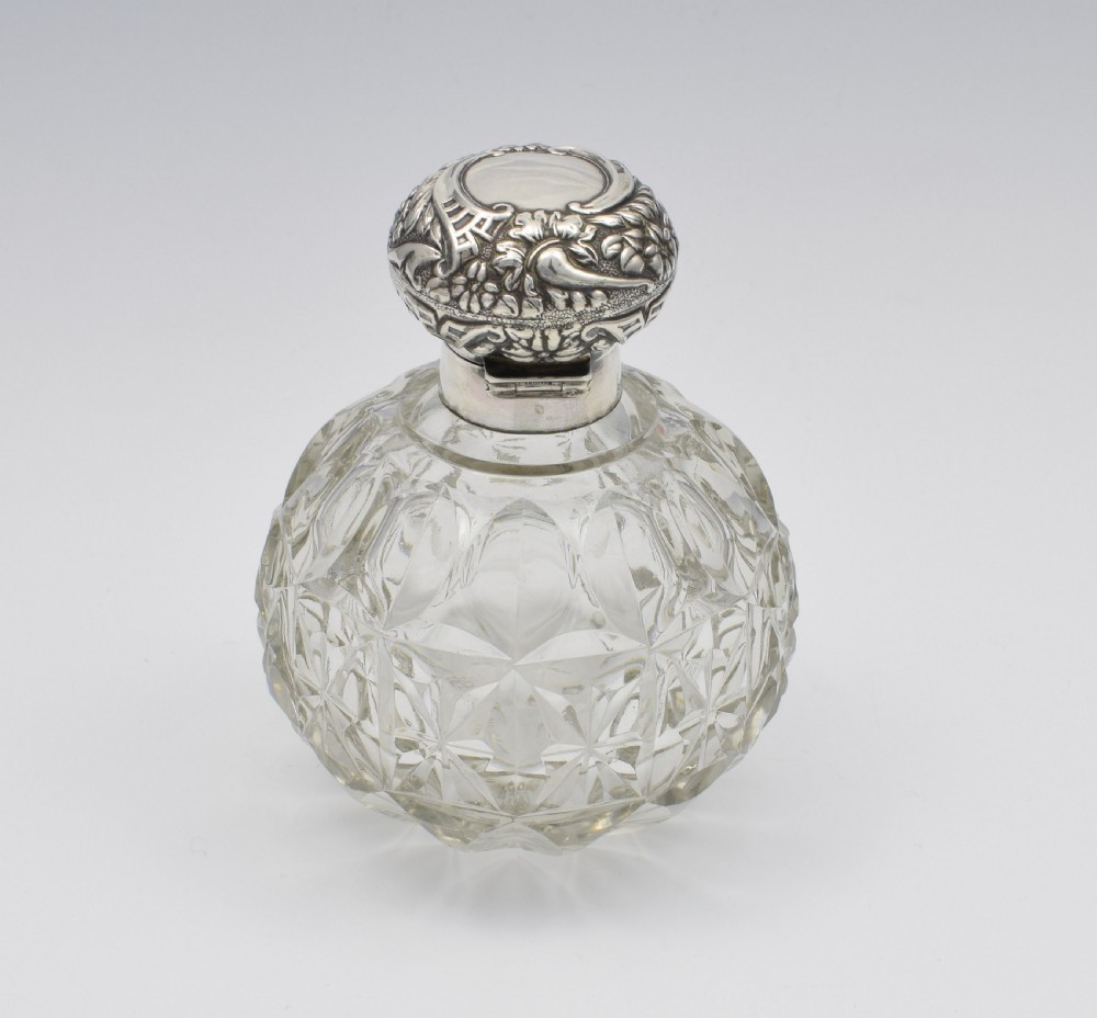 Large Edwardian Silver & Cut Glass Perfume Scent Bottle View VI