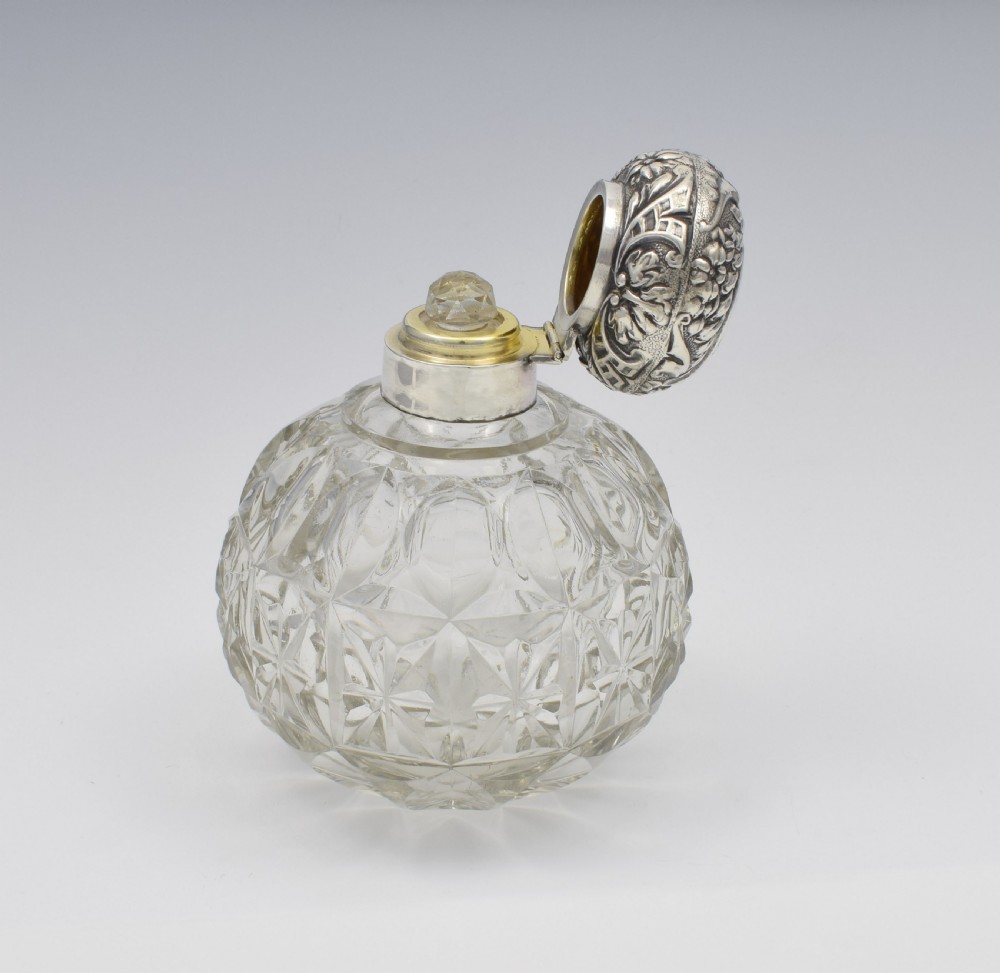 Large Edwardian Silver & Cut Glass Perfume Scent Bottle View X