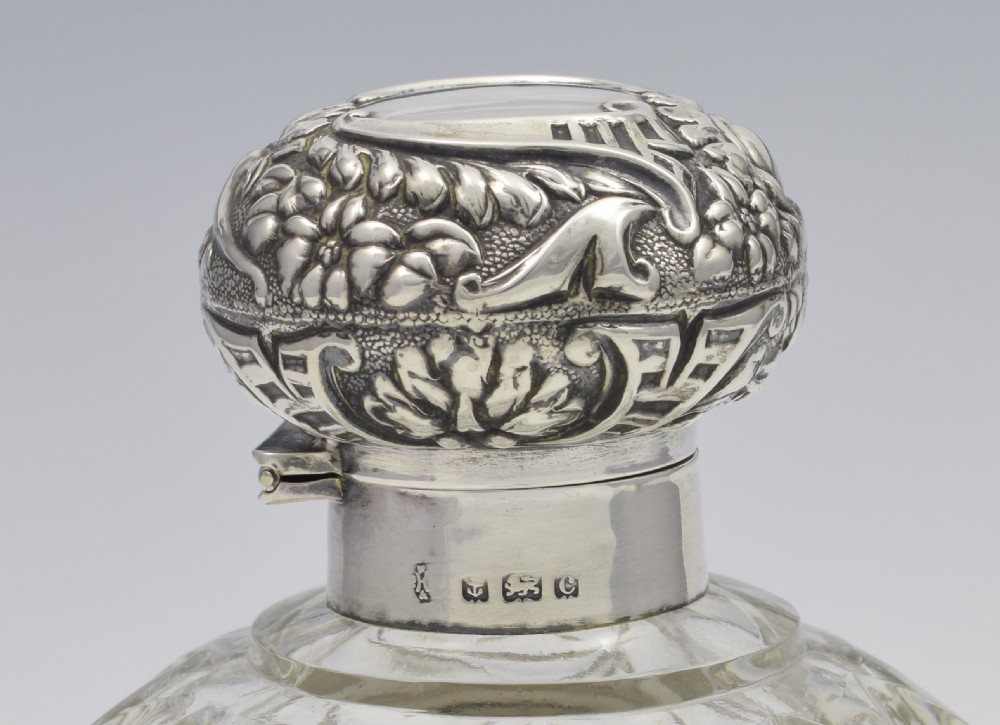 Large Edwardian Silver & Cut Glass Perfume Scent Bottle View XIII