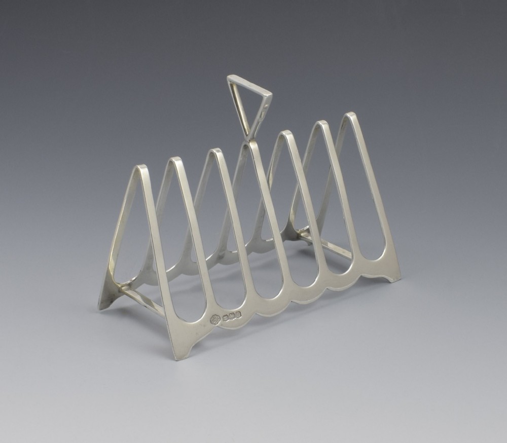 Art Deco Silver Triangular 6 Slice Toast Rack William Hutton
