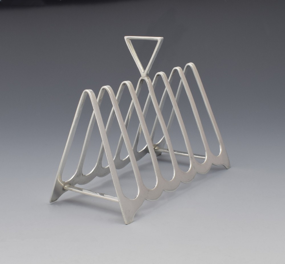 Art Deco Silver Triangular 6 Slice Toast Rack William Hutton View III