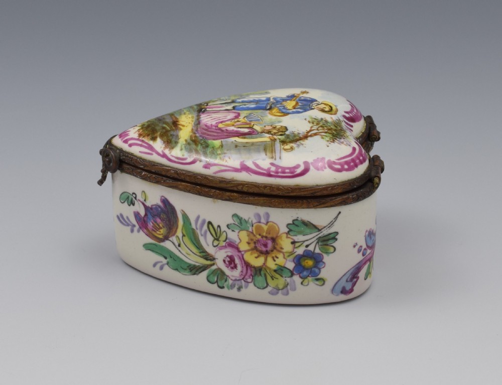 Pretty French Lille Enamel Heart Shape Trinket Jewellery Box View VI