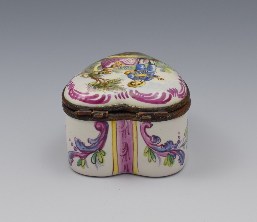 Pretty French Lille Enamel Heart Shape Trinket Jewellery Box View VIII