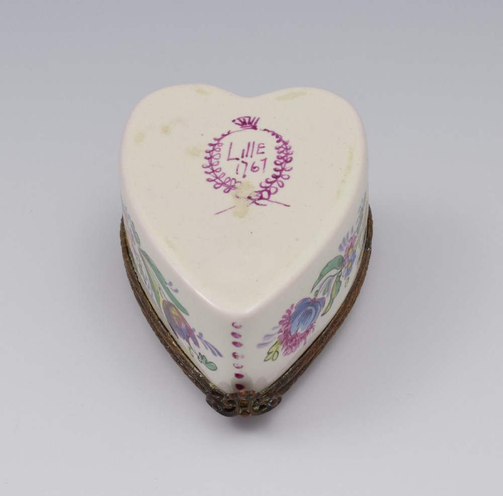 Pretty French Lille Enamel Heart Shape Trinket Jewellery Box View XII