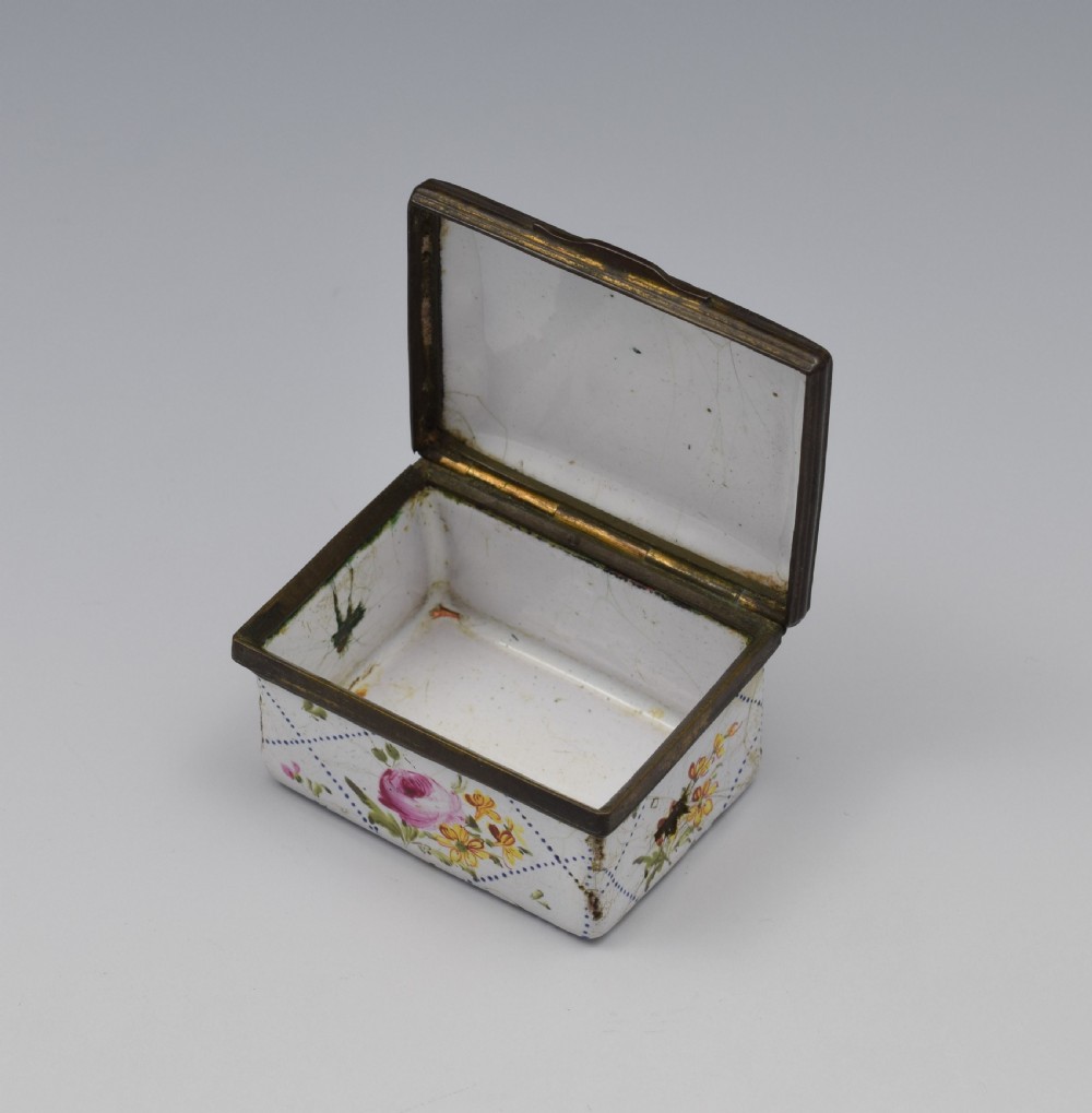 18th Century Staffordshire Bilston Enamel Fishing Scene Snuff Box View X