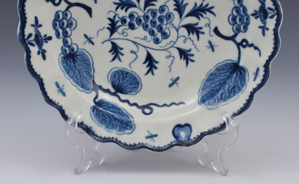 First Period Worcester Porcelain Rubber Tree Plant Dessert Plate c.1775 View III