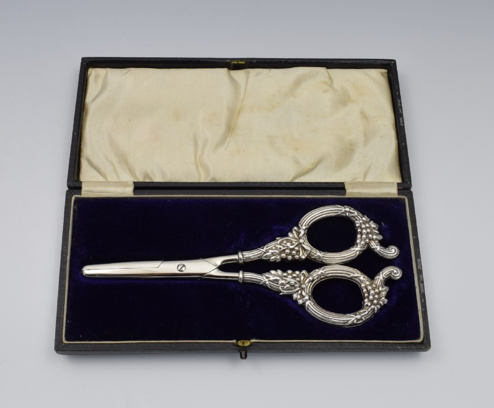 Edwardian Cased Silver Grape Scissors Levi & Salaman