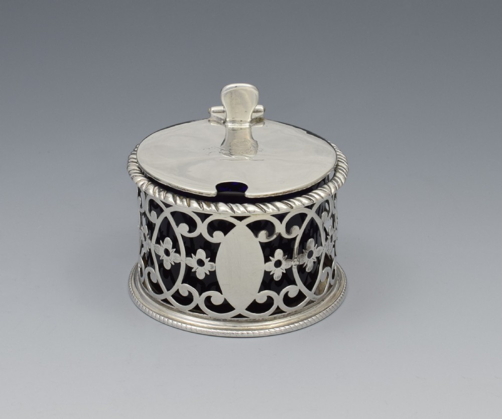 Georgian Pierced Silver Drum Mustard Pot 1773 View III
