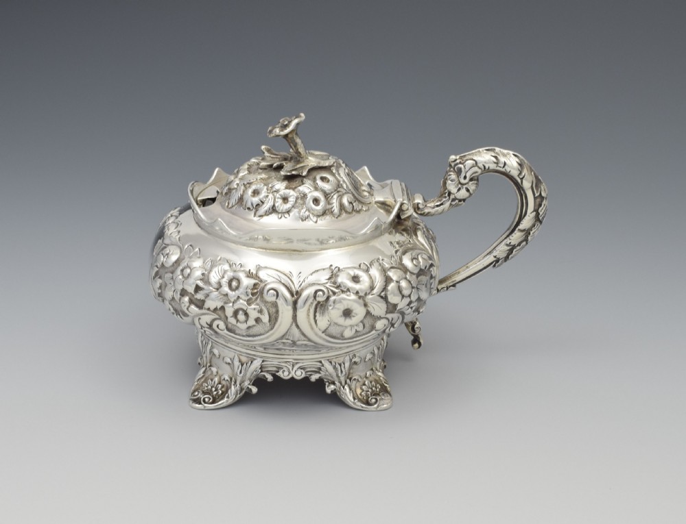 Fine Large William IV Ornate Silver Mustard Pot John, Henry & Charles Lias View VI