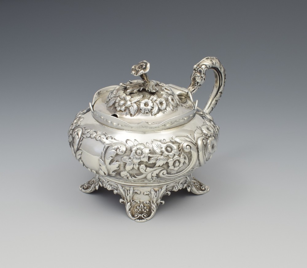 Fine Large William IV Ornate Silver Mustard Pot John, Henry & Charles Lias View VII