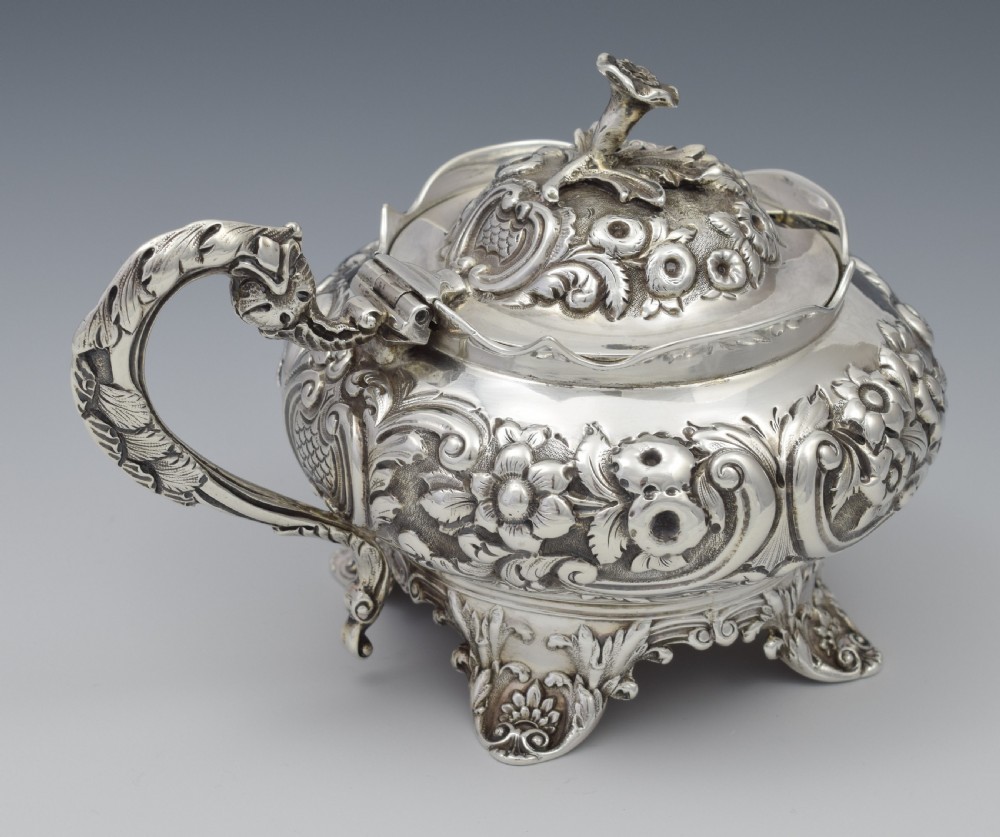 Fine Large William IV Ornate Silver Mustard Pot John, Henry & Charles Lias View XI