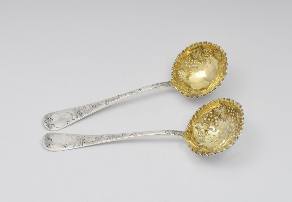 Cased Set Exeter Silver Strawberry Set - Dessert Berry Fruit Spoons View VIII