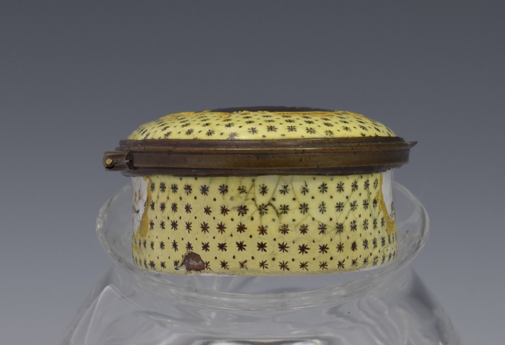 Large South Staffordshire Bilston Yellow Enamel Snuff Box View XI