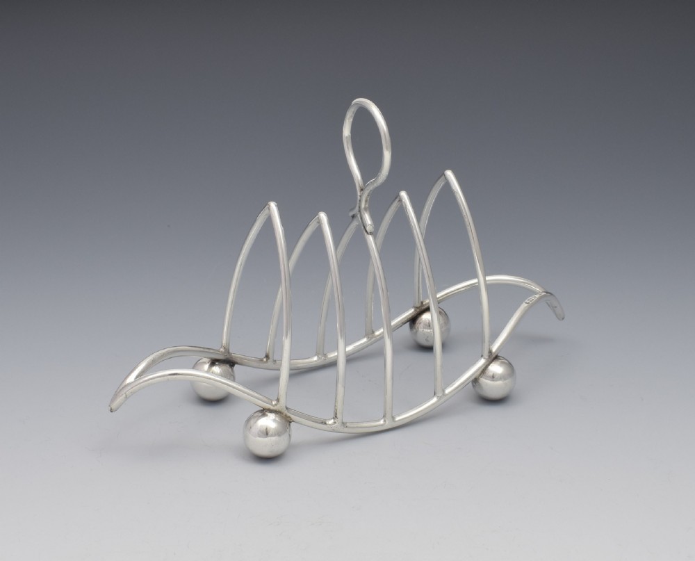 Novelty Curved 4 Slice Silver Toast Rack 1911 Lee & Wigfull