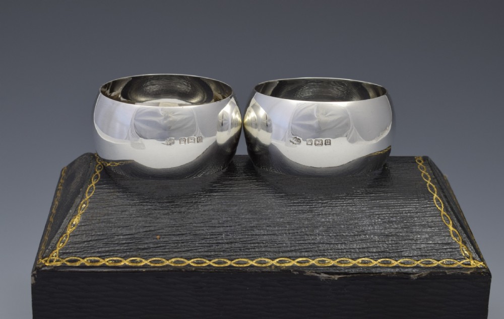 Pair George V Silver Napkin Rings Hutton & Sons 1912 View IV