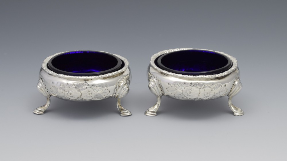 Pair Early George III Silver Cauldron Table Salts William Kersill 1769 View III