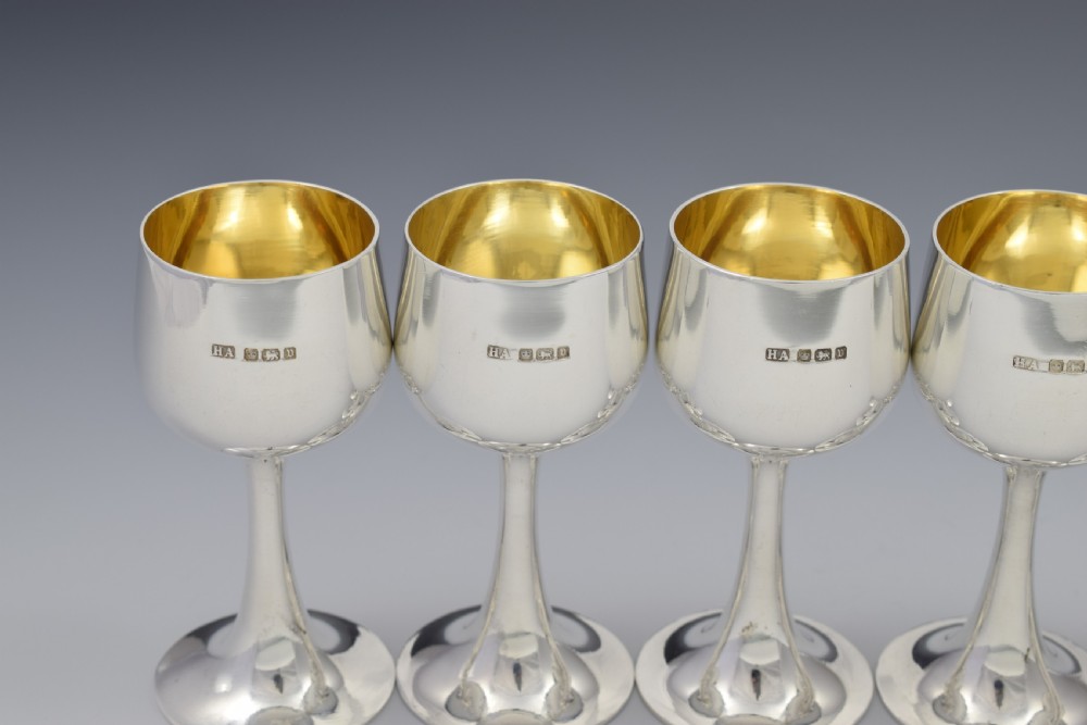 Early George V Set Of 6 Silver Goblet Liqueur Tot Cups  View VI