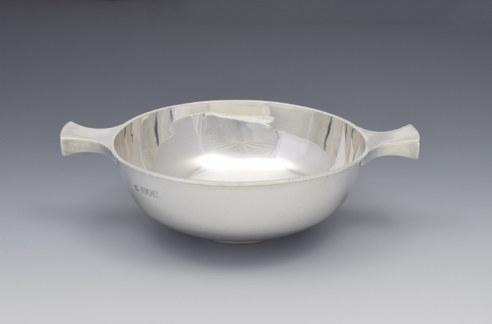 Large Victorian Silver Quaich Nathan & Hayes 1899 View II