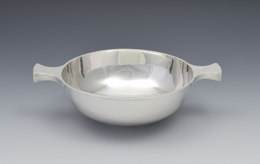 Large Victorian Silver Quaich Nathan & Hayes 1899 View V