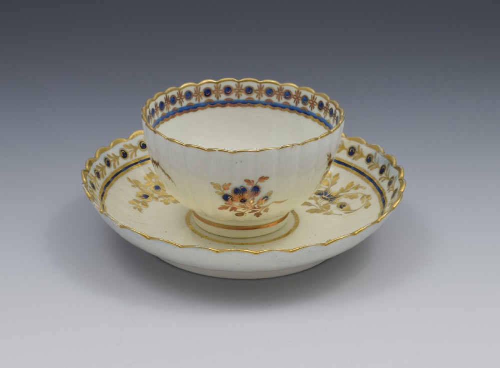 Caughley Porcelain Fluted Tea Bowl & Saucer Dresden Flowers c.1785 View III