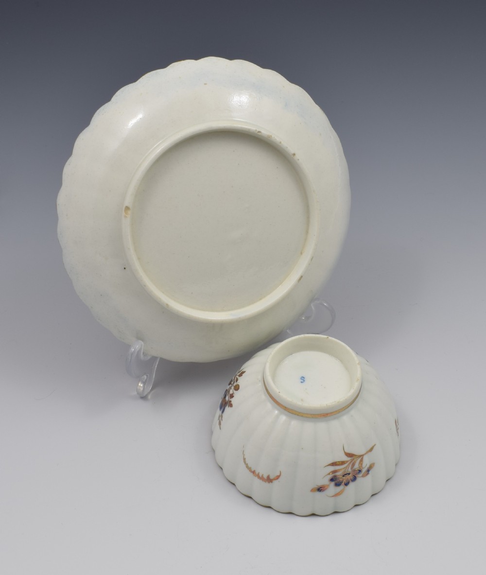 Caughley Porcelain Fluted Tea Bowl & Saucer Dresden Flowers c.1785 View XI