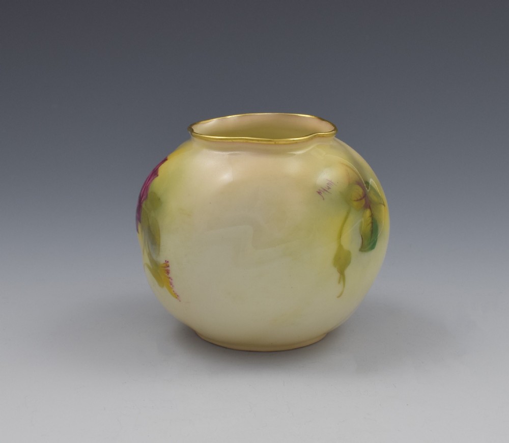 Royal Worcester Rose Painted Vase By Millie Hunt 1925 G161 View III