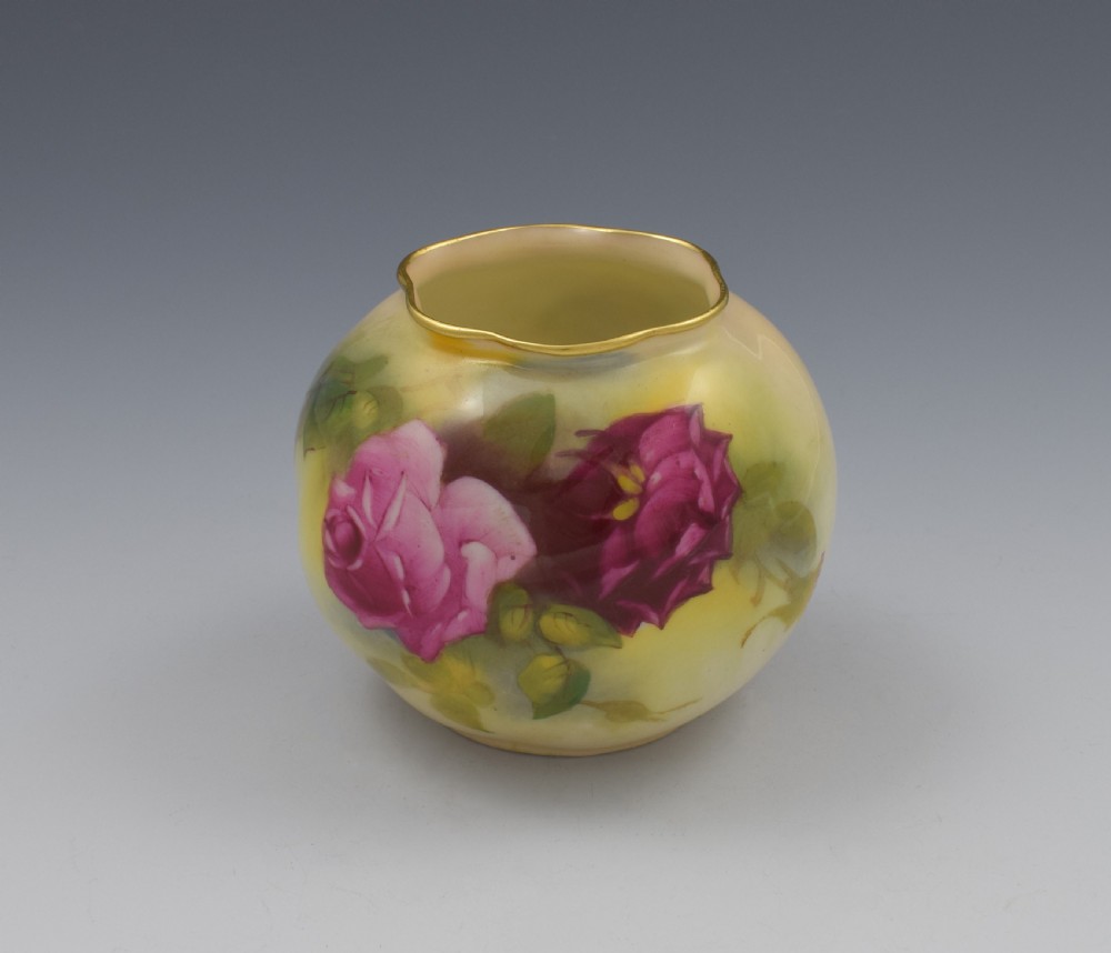 Royal Worcester Rose Painted Vase By Millie Hunt 1925 G161 View IV