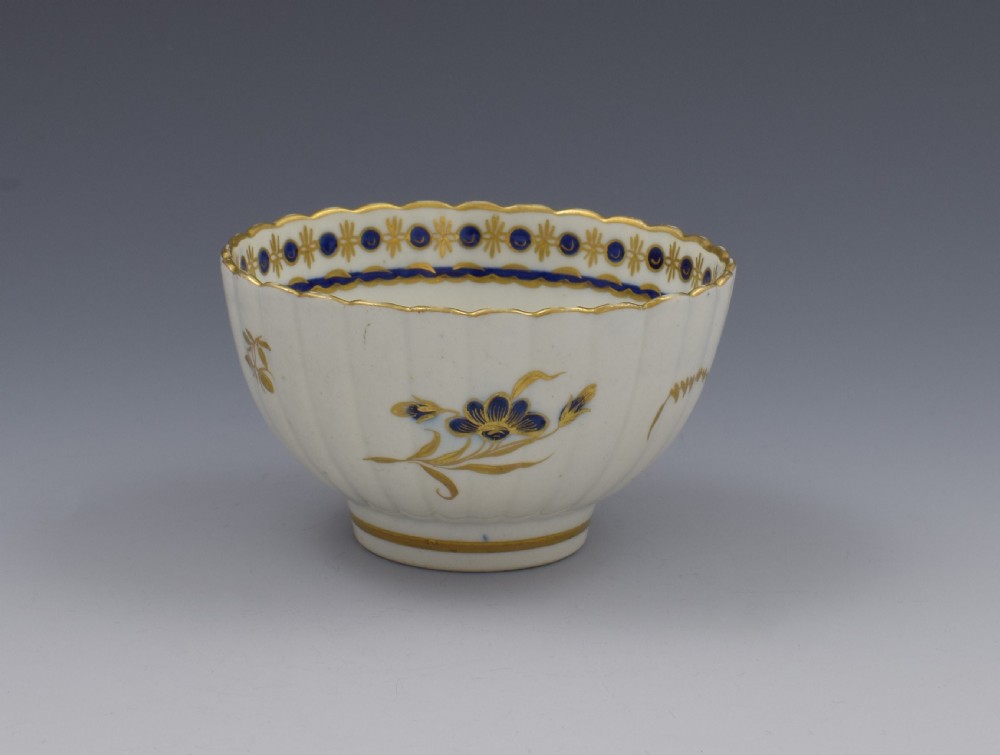 Caughley Porcelain Fluted Tea Bowl & Saucer Dresden Flowers c.1785 View III