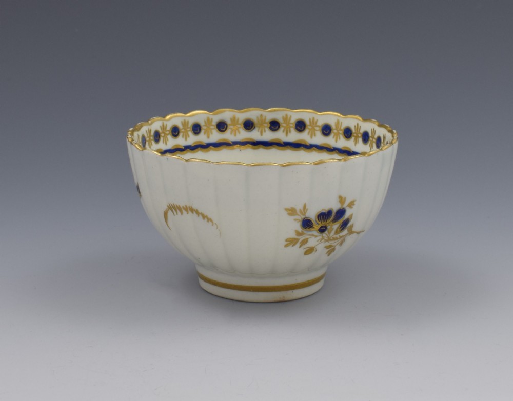 Caughley Porcelain Fluted Tea Bowl & Saucer Dresden Flowers c.1785 View IV