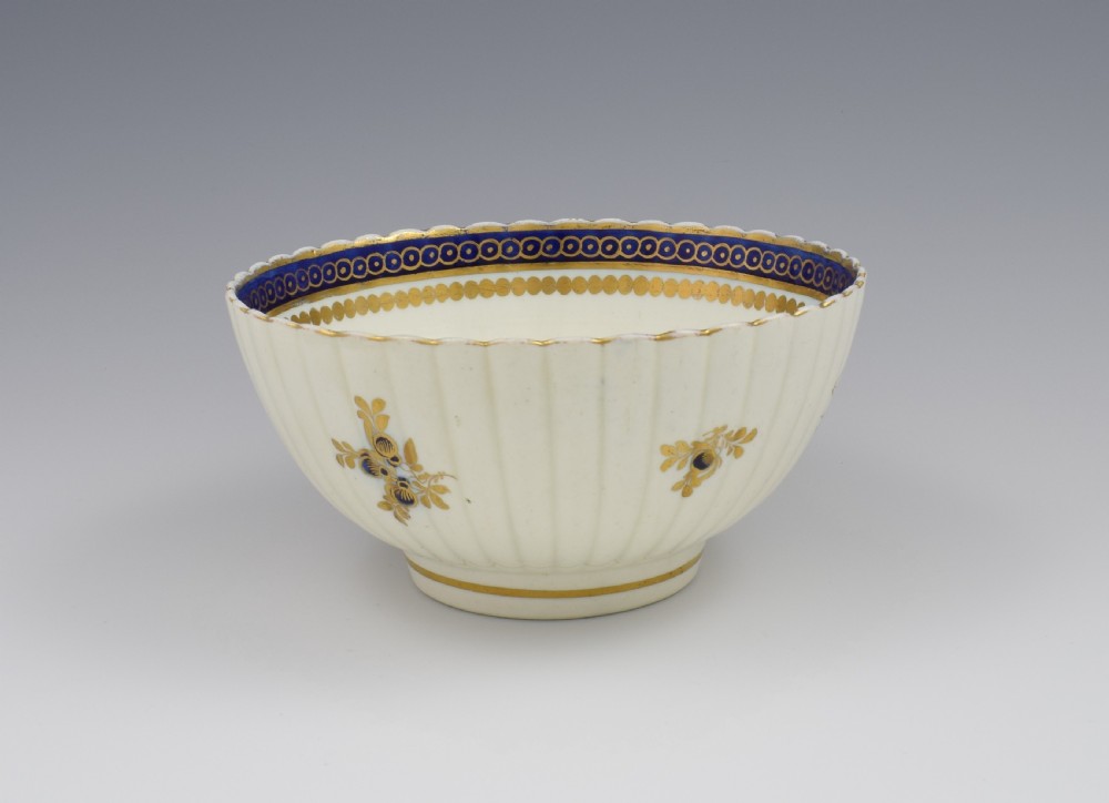Caughley Porcelain Fluted Slop Bowl Dresden Flowers c.1785 View II