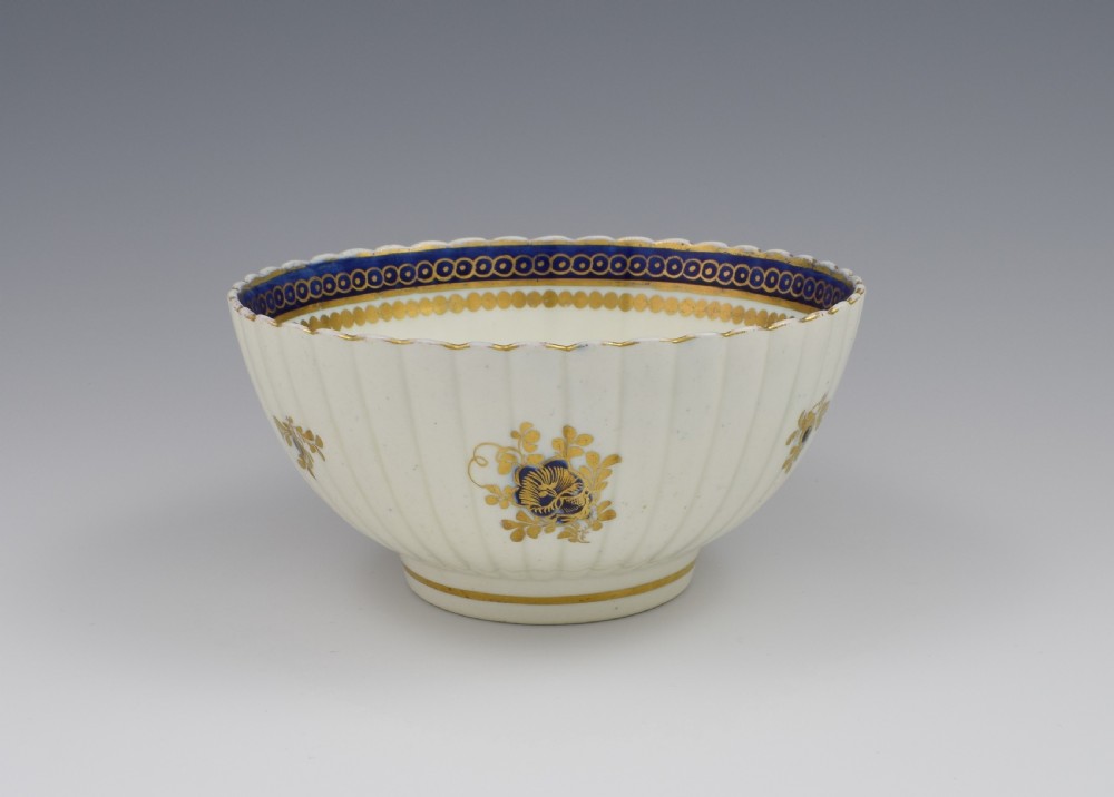 Caughley Porcelain Fluted Slop Bowl Dresden Flowers c.1785 View III