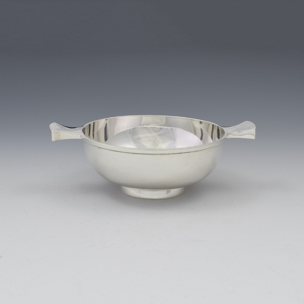 Art Deco Sterling Silver Quaich Robert Pringle & Sons 1934 View VI