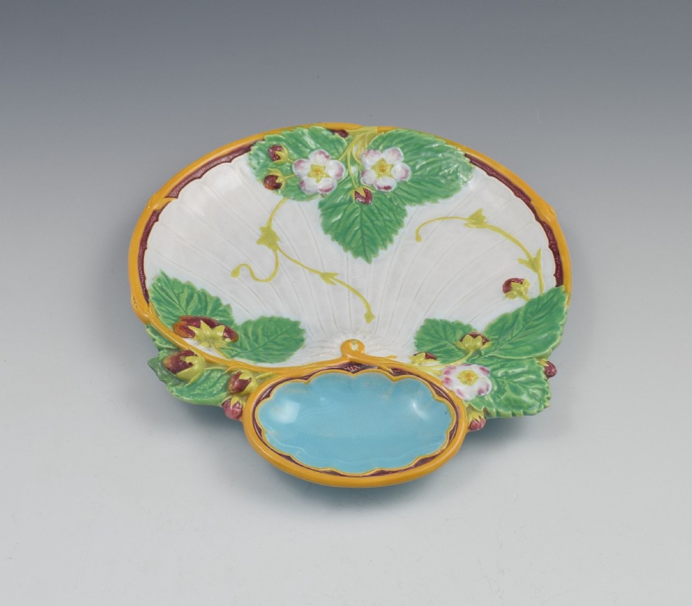 Minton Majolica Strawberry Server Dish White Ground 1872 View V
