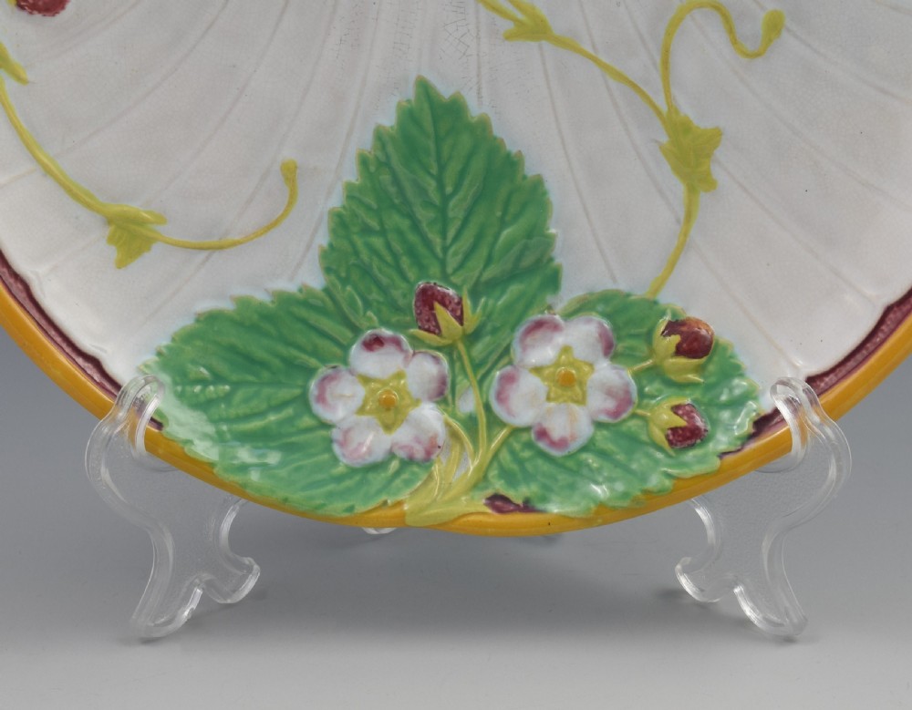 Minton Majolica Strawberry Server Dish White Ground 1872 View VI