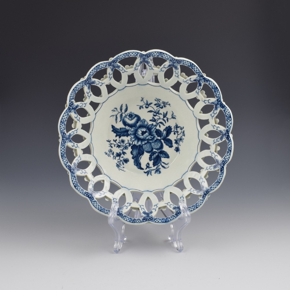 Large First Period Worcester Porcelain Pine Cone Pattern Basket c.1775