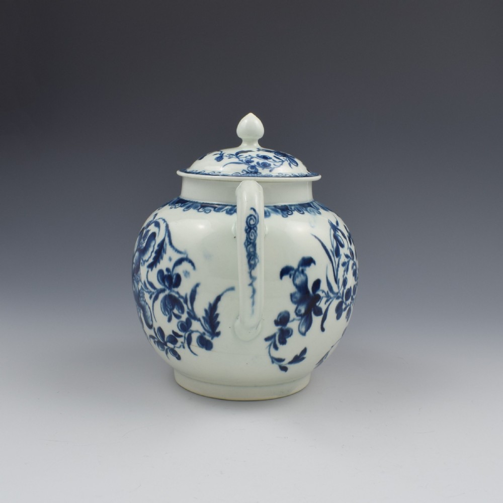 Large First Period Worcester Porcelain Mansfield Pattern Teapot c.1775 View VI