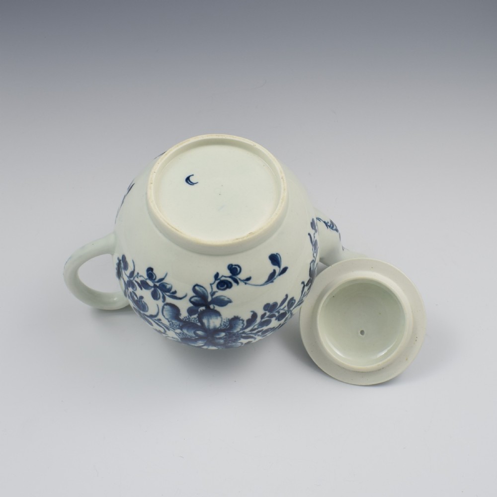 Large First Period Worcester Porcelain Mansfield Pattern Teapot c.1775 View IX