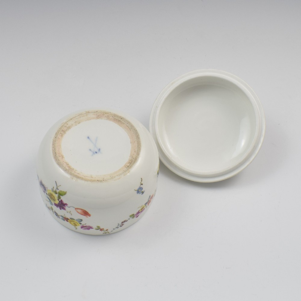 18th Century Meissen Porcelain Sugar Bowl & Cover c.1763-1774 View VII