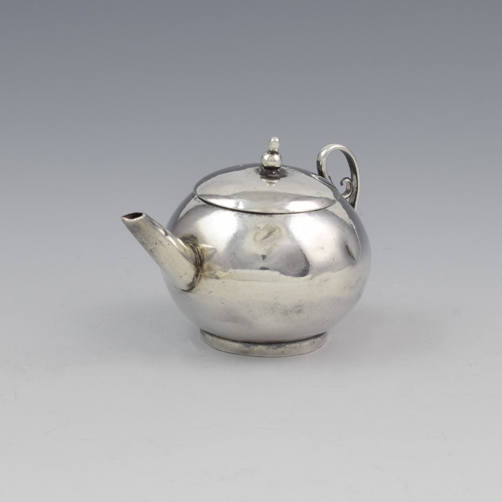 Rare George I Miniature Silver Toy Teapot David Clayton c.1725 View IV