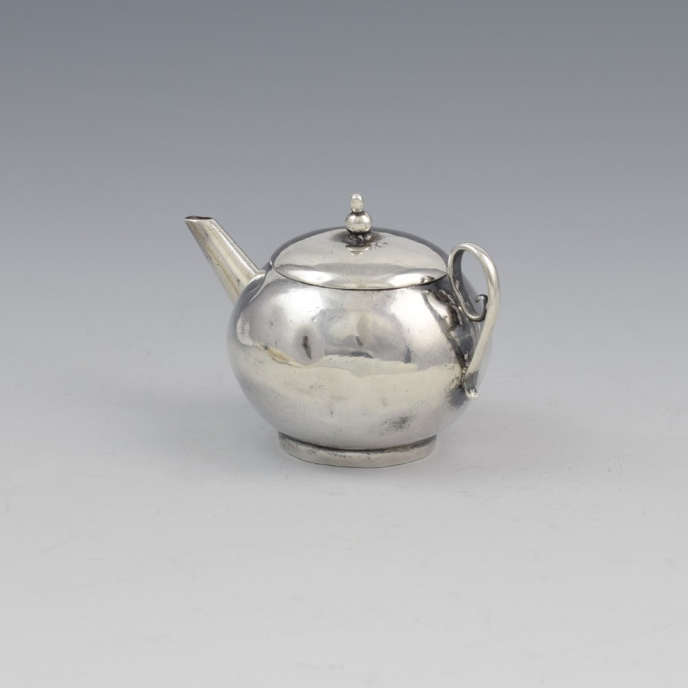 Rare George I Miniature Silver Toy Teapot David Clayton c.1725 View VII