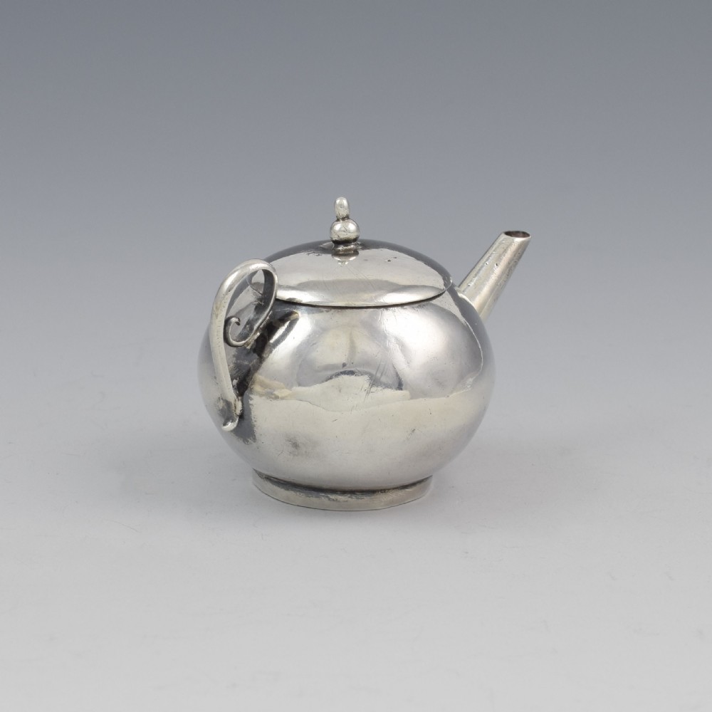 Rare George I Miniature Silver Toy Teapot David Clayton c.1725 View IX