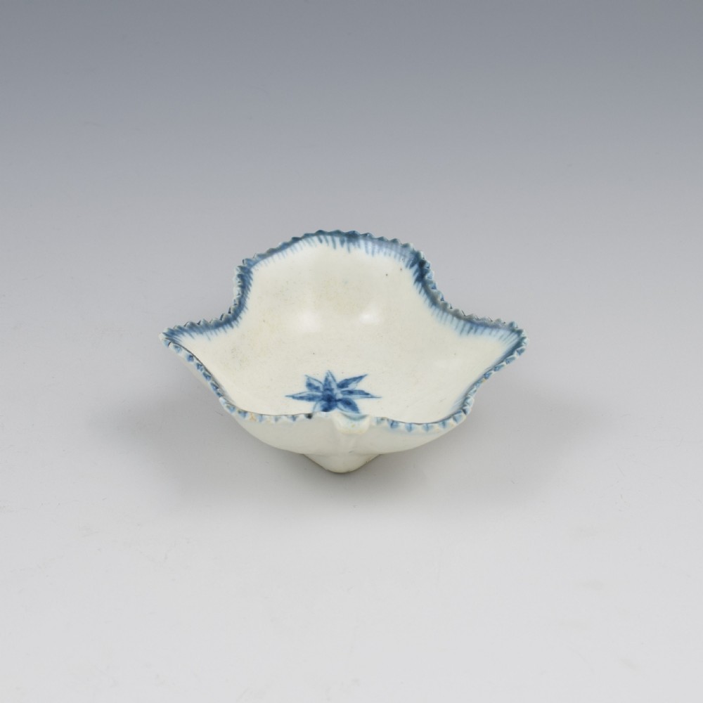 Rare Caughley Porcelain Pickle Leaf Dish Single Flowerhead Pattern  View III