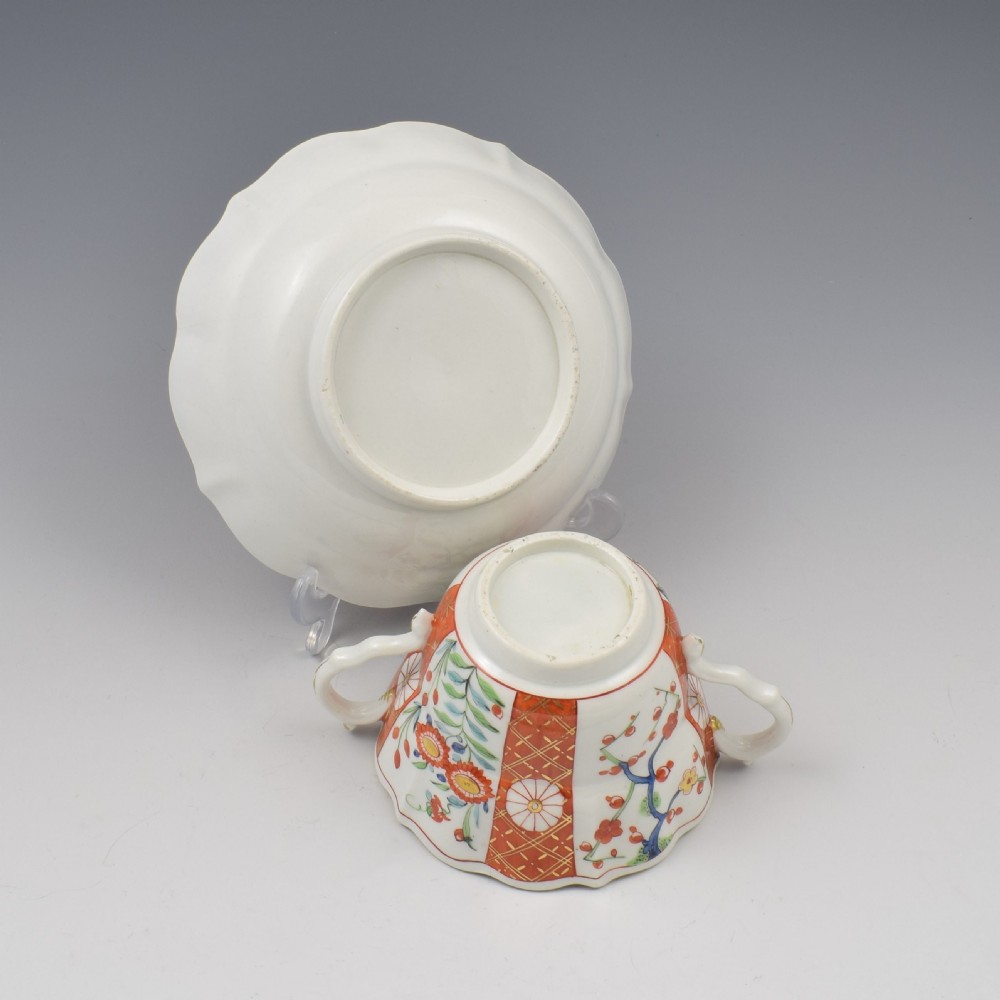 First Period Worcester Porcelain Scarlet Japan Chocolate Cup & Stand c.1775 View X