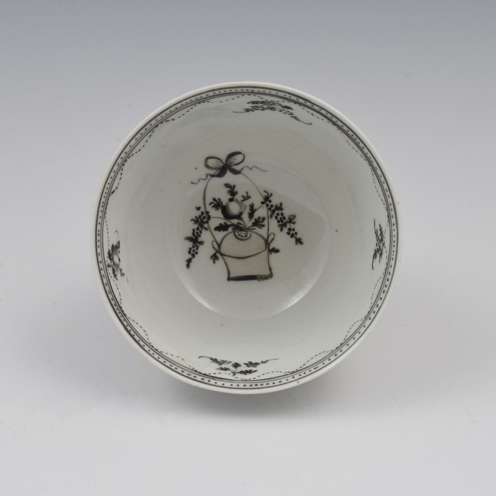 New Hall Porcelain Tea Bowl Pattern 308 Black Enamel Flower Basket c.1790-1800 View III