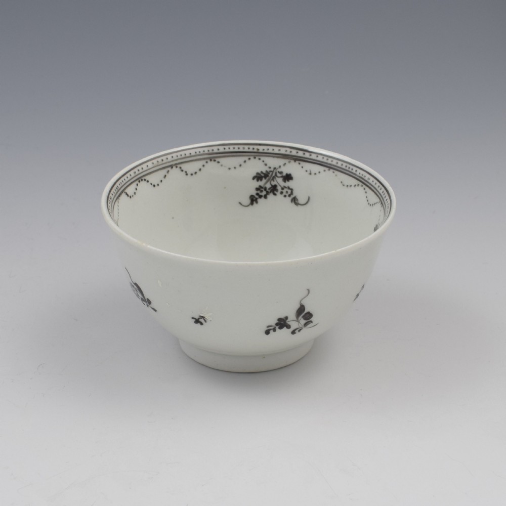 New Hall Porcelain Tea Bowl Pattern 308 Black Enamel Flower Basket c.1790-1800 View IV