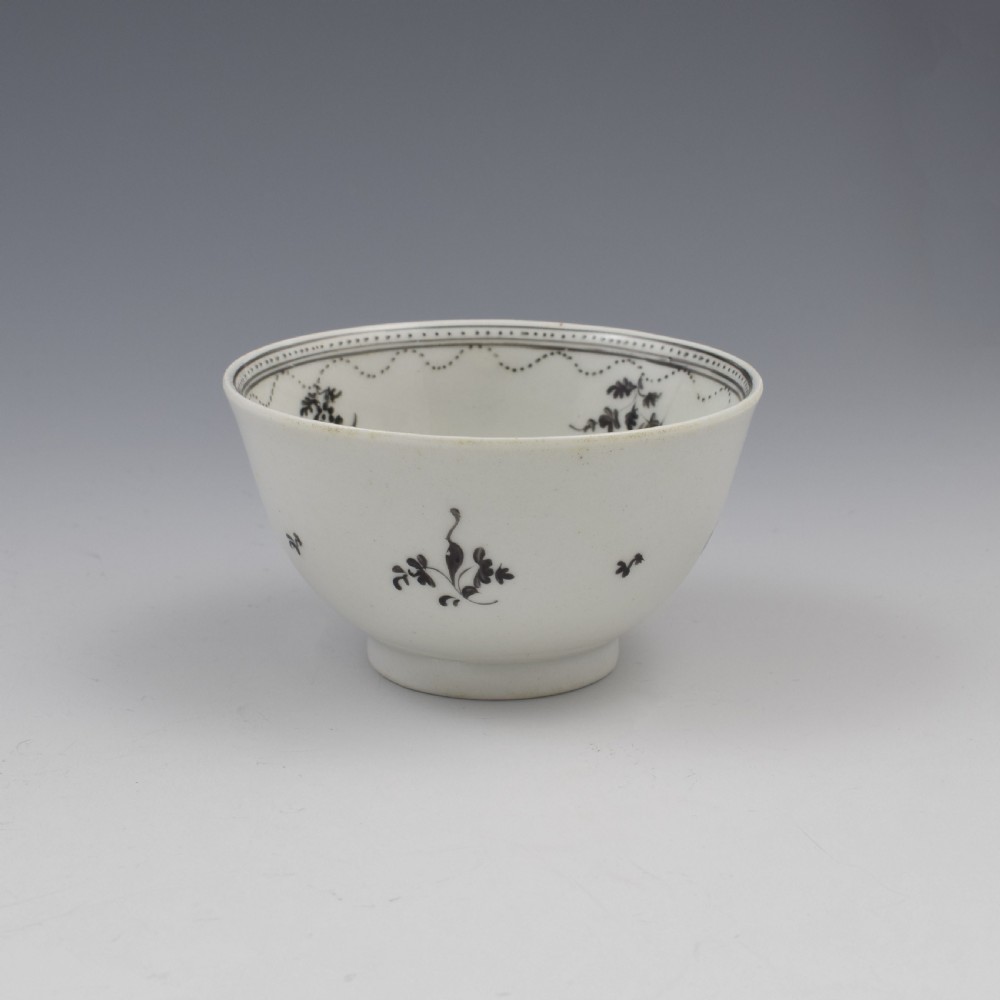 New Hall Porcelain Tea Bowl Pattern 308 Black Enamel Flower Basket c.1790-1800 View VII