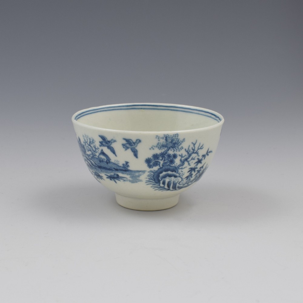 Small First Period Worcester Porcelain Fence Pattern Tea Bowl c.1765 View III