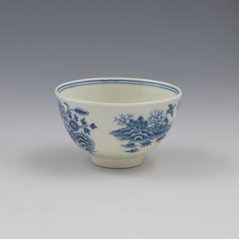 Small First Period Worcester Porcelain Fence Pattern Tea Bowl c.1765 View IV